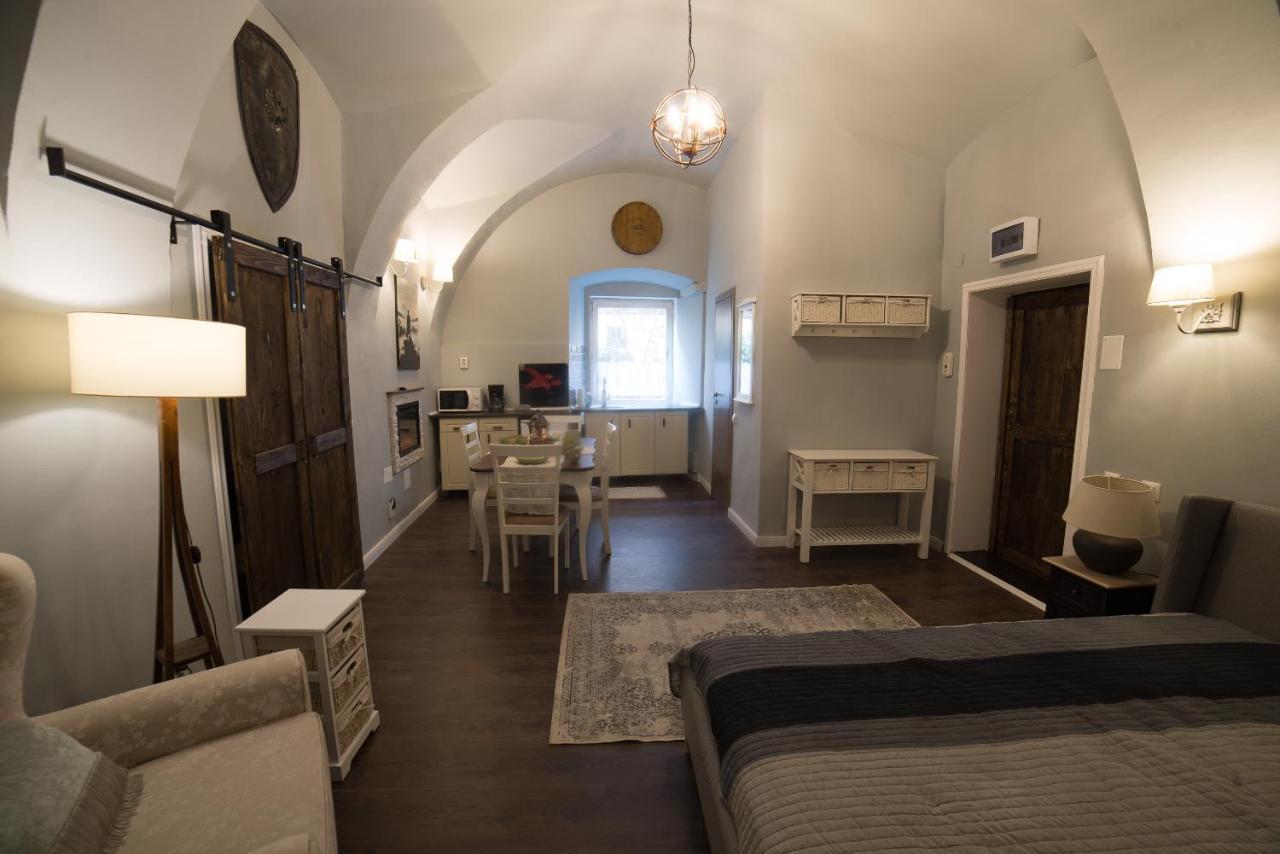 Ultra Central Medieval Apartment Cluj-Napoca Exterior photo
